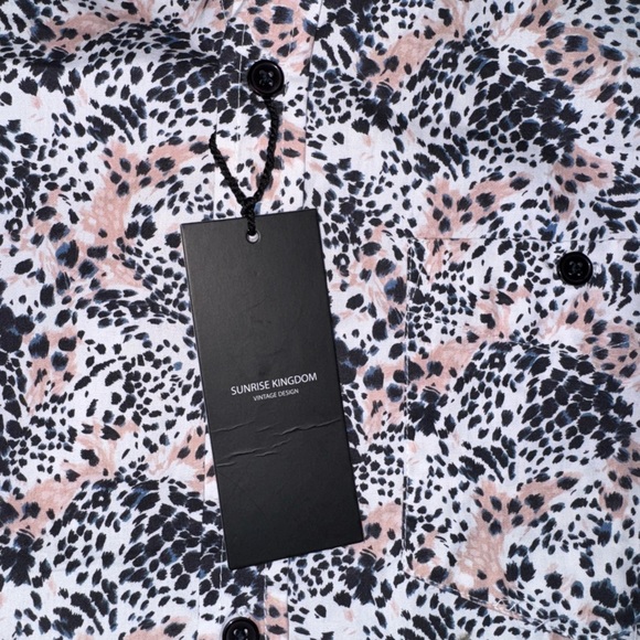 Sunrise Kingdom Dusty Navy Short Sleeve Casual Button Down Shirt Size Small NWT - Picture 3 of 4